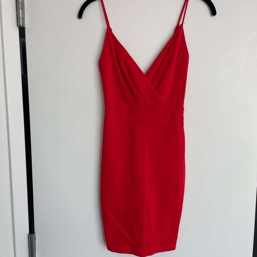 Lulu’s never worn cute sexy red mini dress